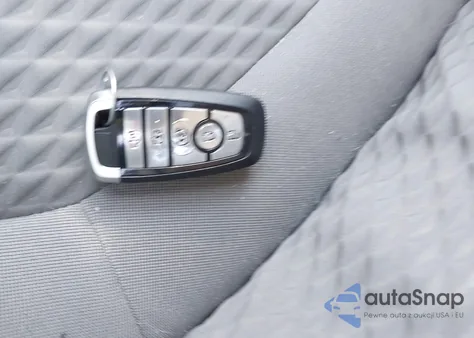 2022 Ford Escape Se Hybrid z USA, uszkodzony, nr VIN 1FMCU9BZ7NUA26950